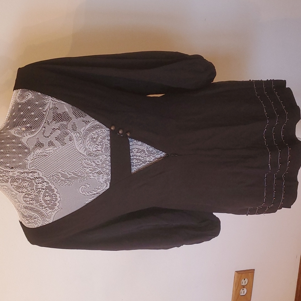 Nanette Lepore women top. - Picture 8 of 14